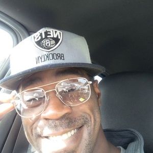 Meet your Posher, Bobby